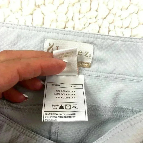 Nancy Lopez Gray Lightweight Moisture Wicking V-Cut Golf Athletic Shorts Size 10 - Picture 12 of 15